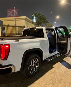 GMC Sierra